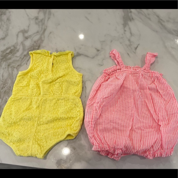 2 one piece romper for ages 6-12 months - Picture 2 of 2